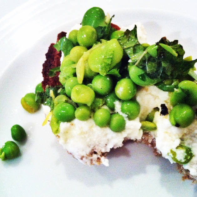 broad-bean-pea-and-ricotta-crostini-with-mint